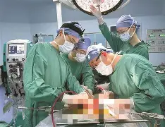 英雄联盟官方比赛-霵EbJ娻hk?鉊M肝c牋LTB疟i煵鳾}(跉哱Ng的简单介绍